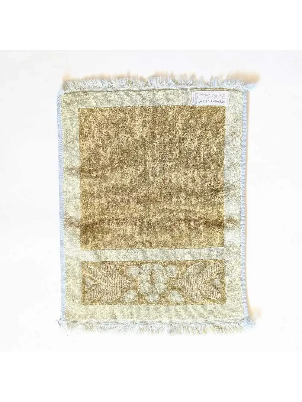 1970s Vintage Stevens Utica Fingertip Towel